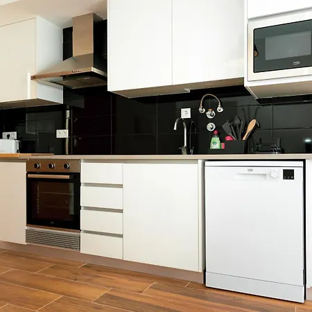 Gold Ferrel Ii Apartment *