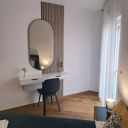 Apartment Gold Ii *